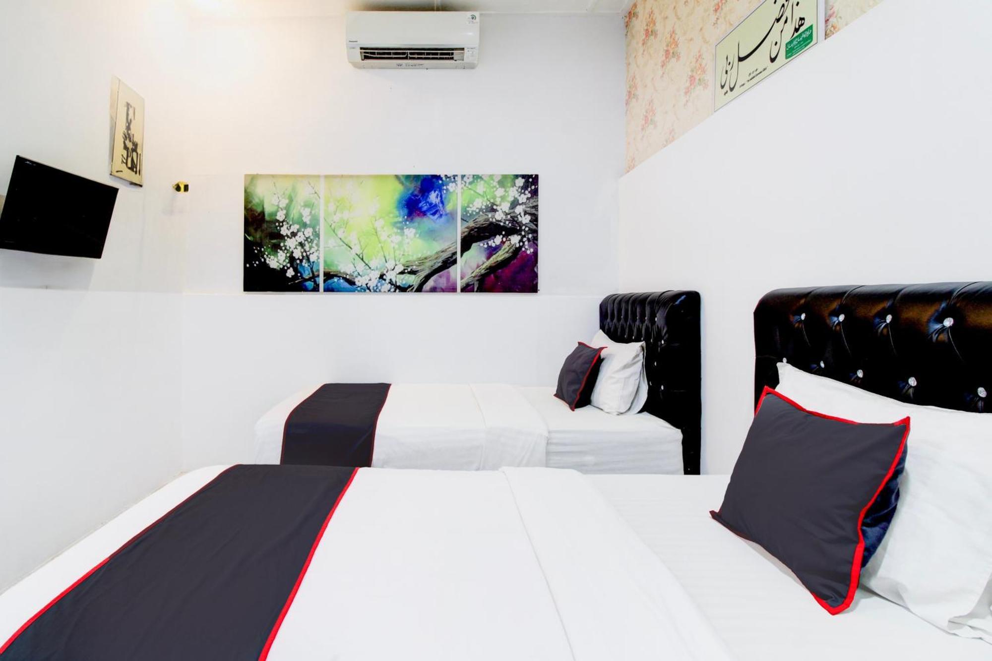 Hotel O Jalan Jenderal Sudirman Near Imam Bonjol Square Padang  Bagian luar foto