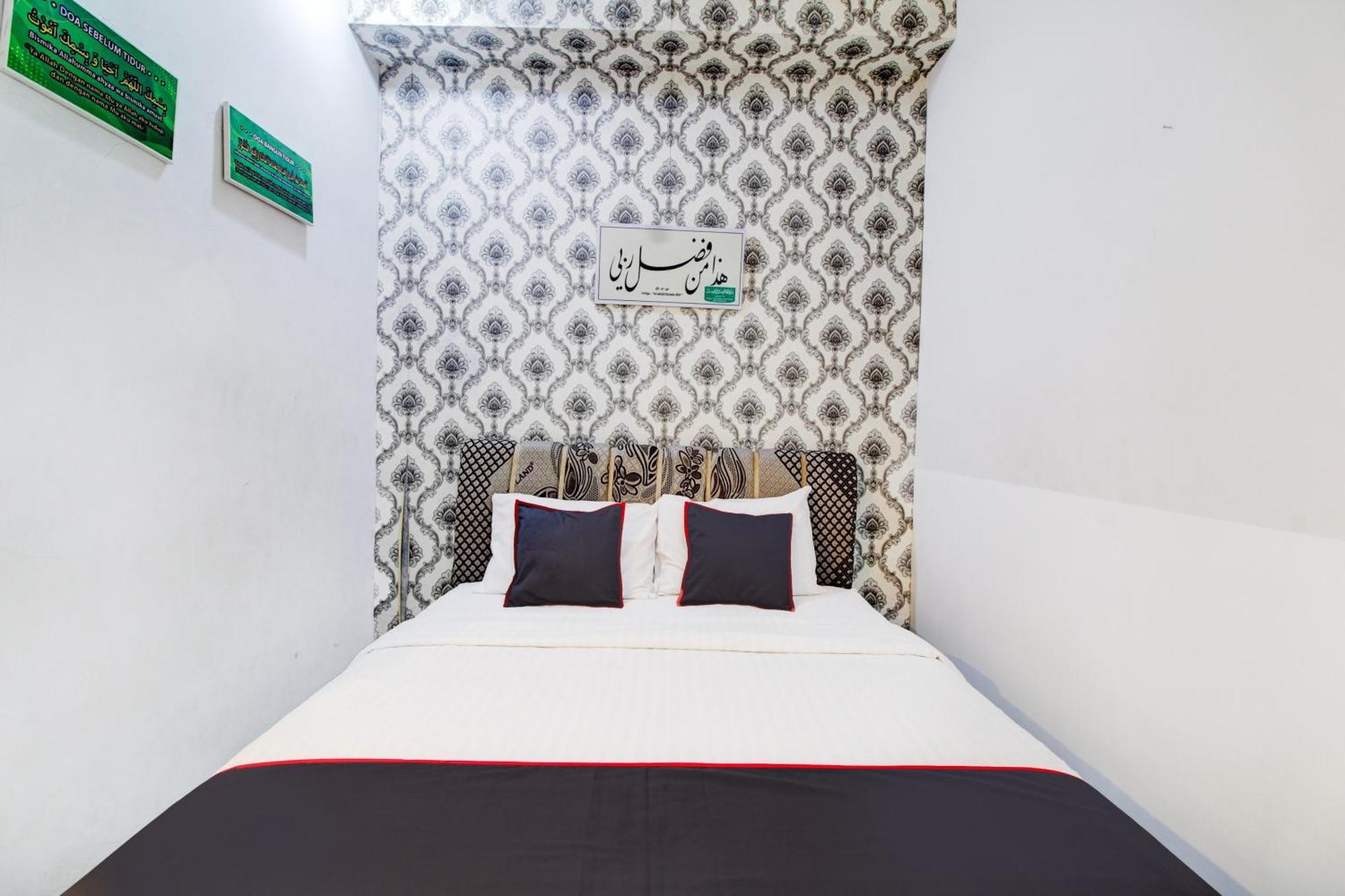 Hotel O Jalan Jenderal Sudirman Near Imam Bonjol Square Padang  Bagian luar foto