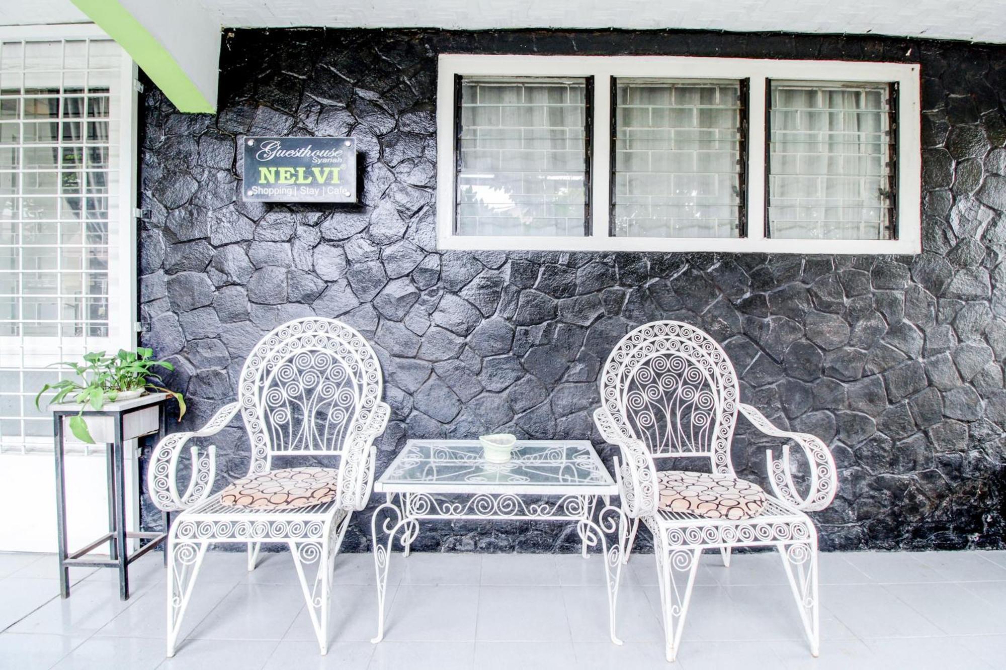 Hotel O Jalan Jenderal Sudirman Near Imam Bonjol Square Padang  Bagian luar foto