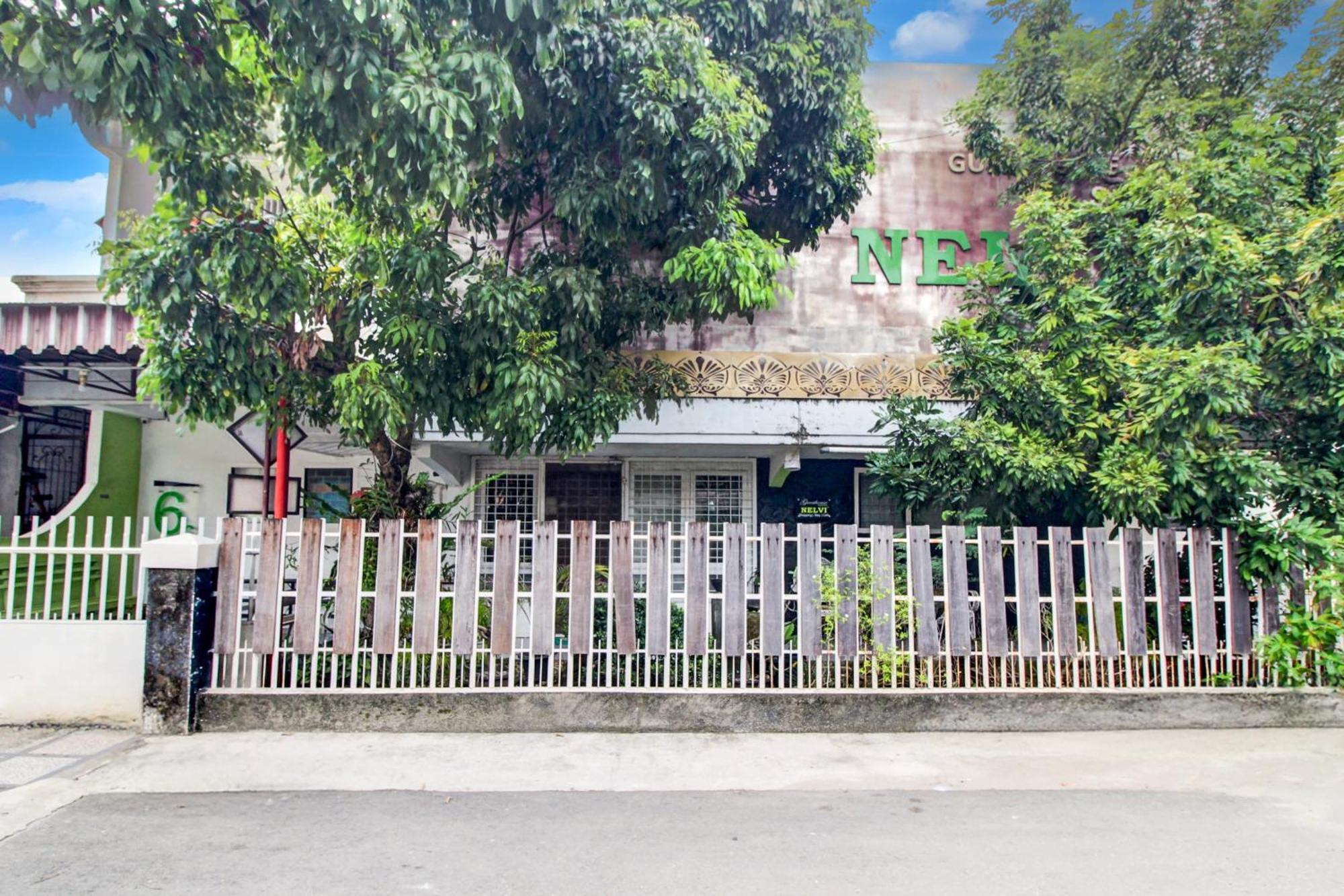 Hotel O Jalan Jenderal Sudirman Near Imam Bonjol Square Padang  Bagian luar foto