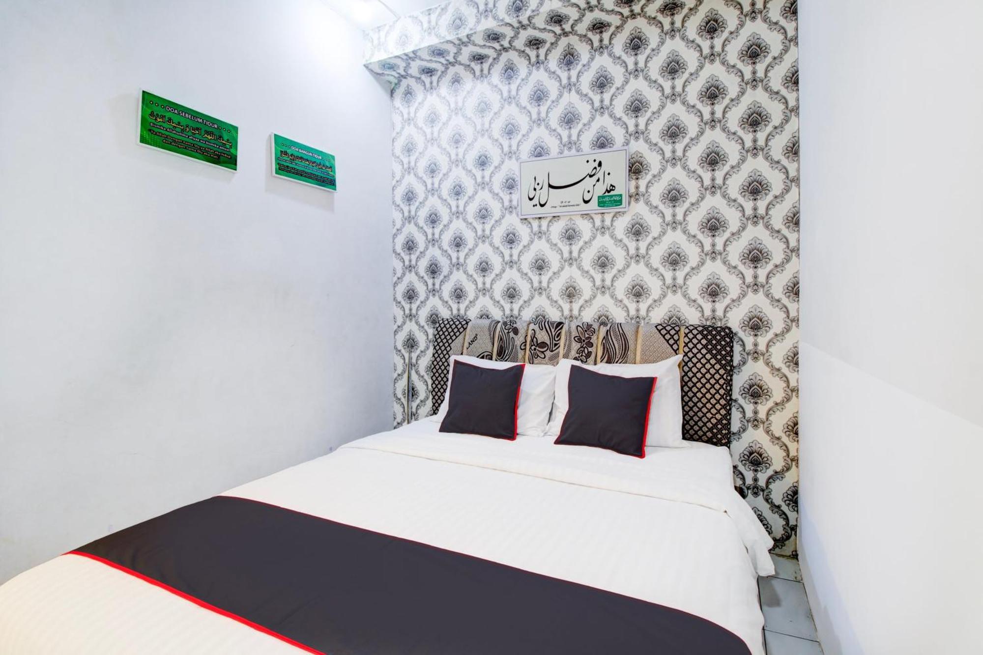 Hotel O Jalan Jenderal Sudirman Near Imam Bonjol Square Padang  Bagian luar foto