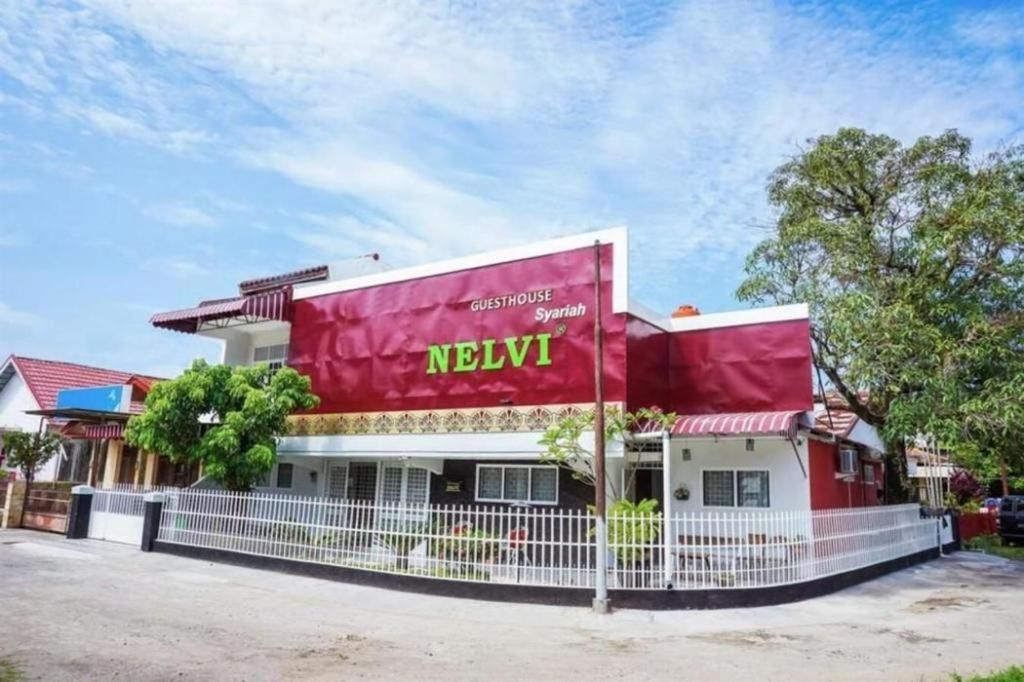 Hotel O Jalan Jenderal Sudirman Near Imam Bonjol Square Padang  Bagian luar foto