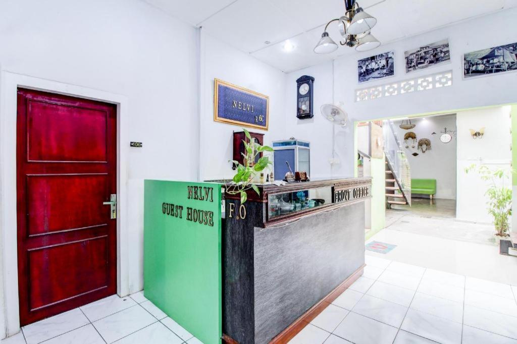 Hotel O Jalan Jenderal Sudirman Near Imam Bonjol Square Padang  Bagian luar foto