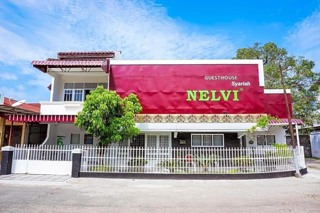 Hotel O Jalan Jenderal Sudirman Near Imam Bonjol Square Padang  Bagian luar foto